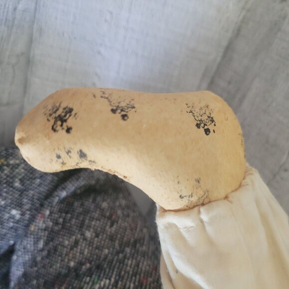 Vintage Chestnut Creek Folk Art Chicken Doll In Overalls & Bowtie Signed - Picture 7 of 9